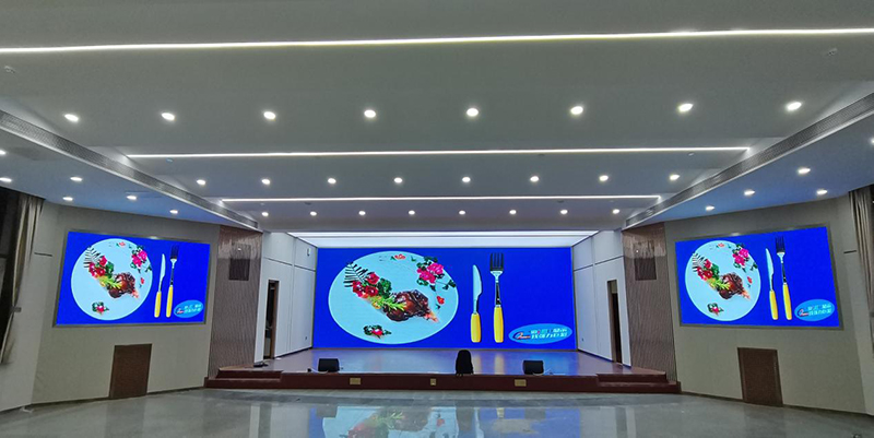 選擇室內(nèi)LED顯示屏是需要注意的方面